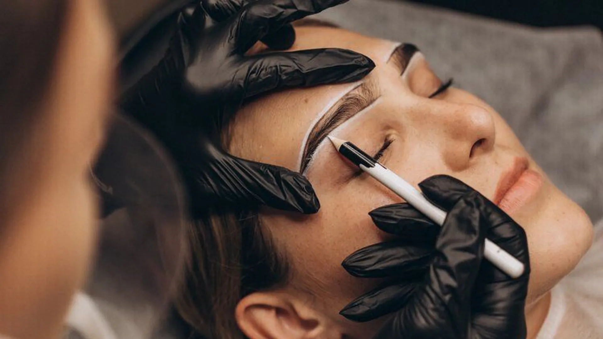 Curso de Microblading y Micropigmentación en Costa Rica – Fuxion Academy